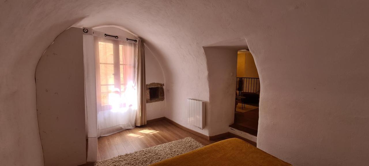 Les Studios De St Guilhem Saint-Guilhem-le-Desert Dış mekan fotoğraf